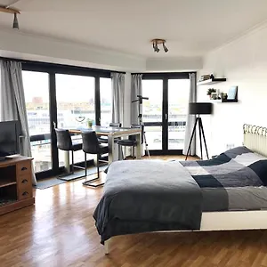 Cosy, Modern Studio With An Awesome View Of , Oostende België